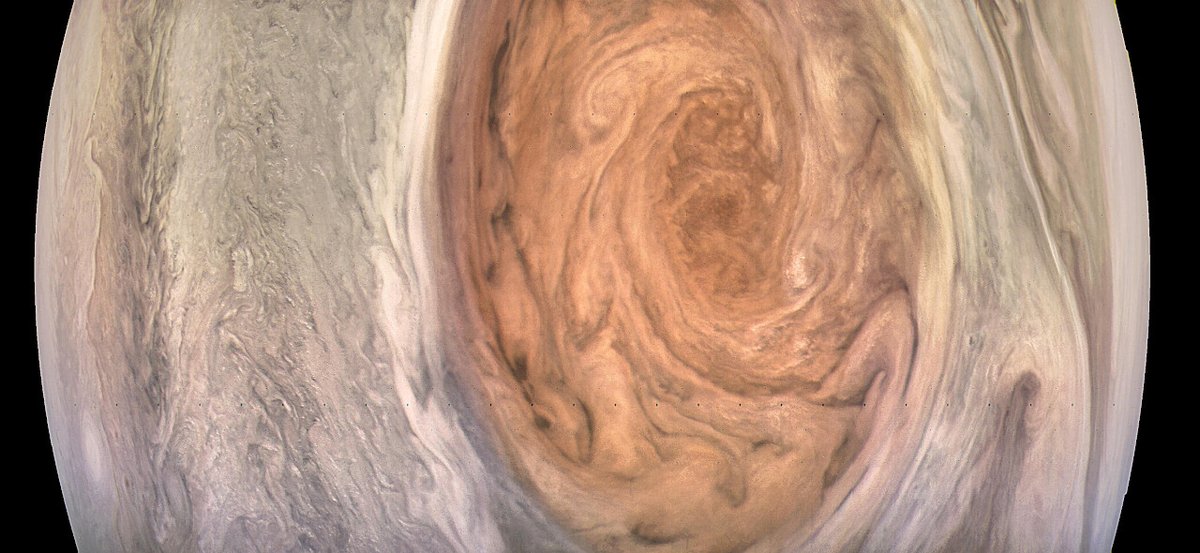 Astropics_bb's tweet photo. ジュノー探査機がとらえた木星の大赤斑。大赤斑は木星の南半球にある巨大な渦です。

9年前の今日、2017年7月10日に撮影。

https://t.co/GguM0Z9tn6

Image Credit: Enhanced image by Kevin M. Gill (CC-BY) based on images provided courtesy of NASA/JPL-Caltech/SwRI/MSSS. https://t.co/PEXaixVgBr
