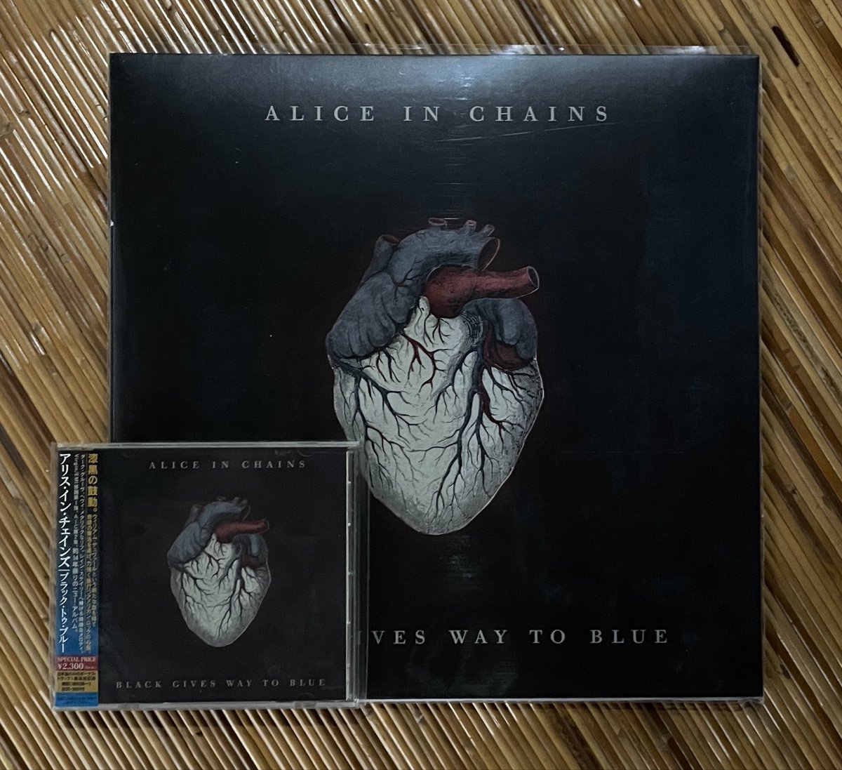 VinylJerk's tweet photo. #np #aliceinchains https://t.co/KOm4LzgtHT