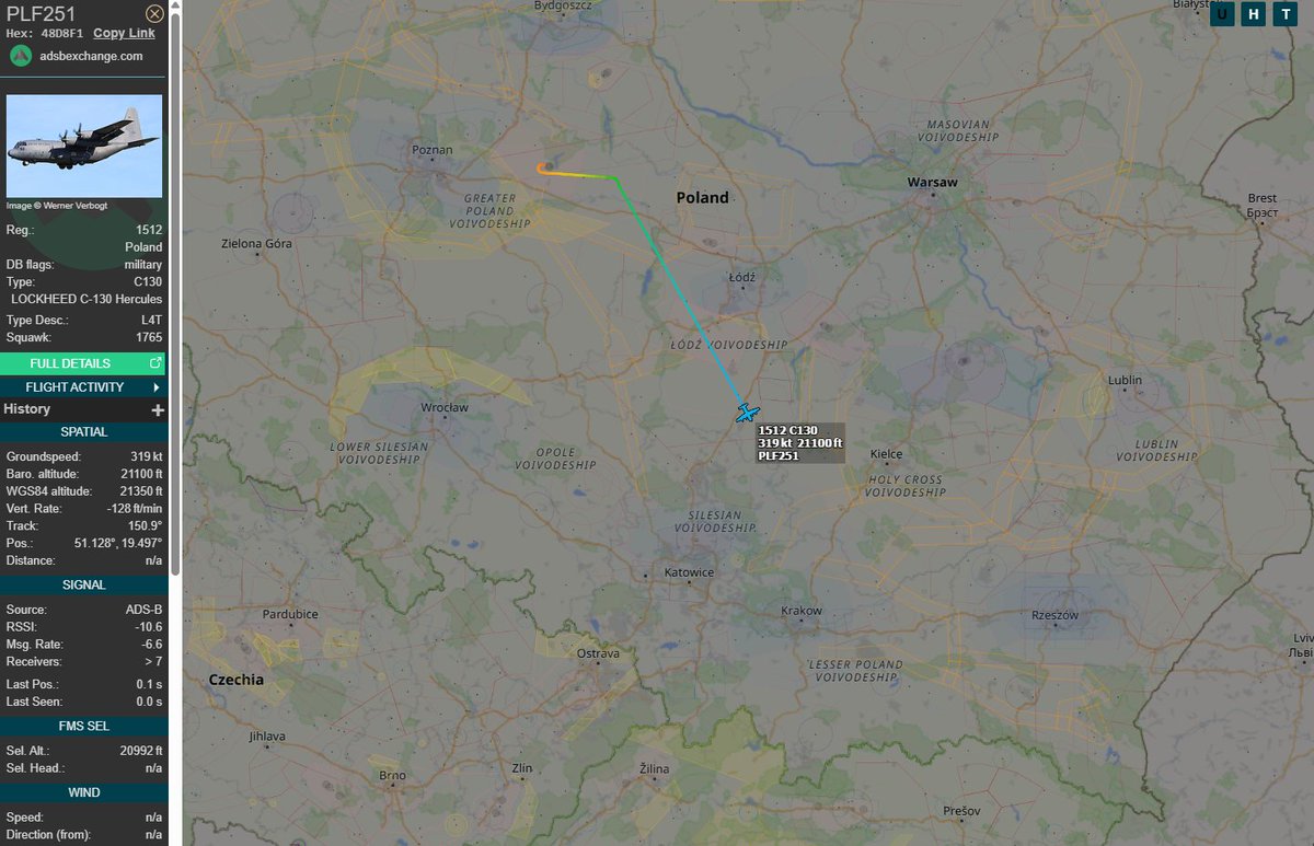 PolishMilRadar's tweet photo. 📅 08.07 🕘 12:12LT - 🇵🇱✈️ Hercules leci do Libanu
🇵🇱 Siły Powietrzne RP
✈️ Lockheed Martin C-130H Hercules | Reg: "1512"
🛫 Baza Lotnicza Powidz #EPPW 🇵🇱
🛬 Port Lotniczy Bejrut #OLBA | Liban 🇱🇧
#PLF251 wznosi na wysokość przelotową ↗️
🔗 https://t.co/ex0joyH5Mm
#POLMILRADAR https://t.co/6v7TNZ3Q6e