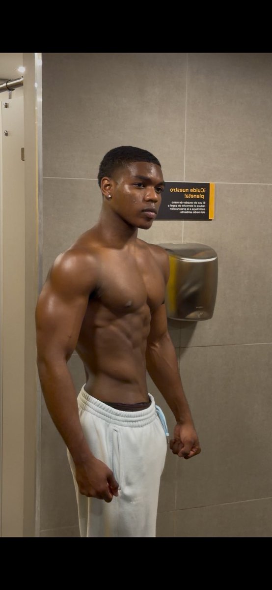 Carter_fit1's tweet photo. https://t.co/eQ1HgUIrgE