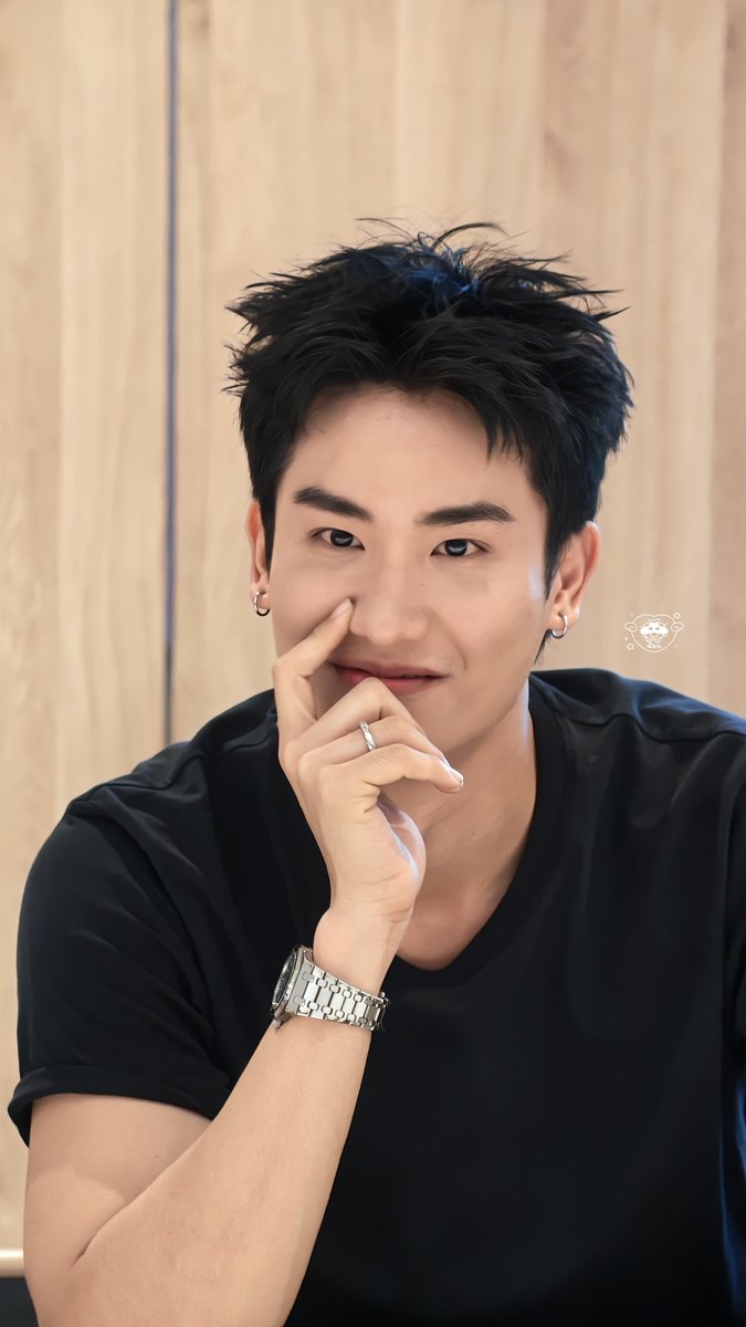 Qmejs's tweet photo. มีอะไรค่อยพูดค่อยจากันได้ไหมคะพี่ หล่อขนาดนี้เด็กผู้หญิงจะอยู่ยังไงไหว 🫠

TNMR ADAAP CHITCHAT
#ADogAndAPlaneLIVE
#หมาเห่าเครื่องบิน
#Tawan_V @Tawan_V https://t.co/O9zB83G79h