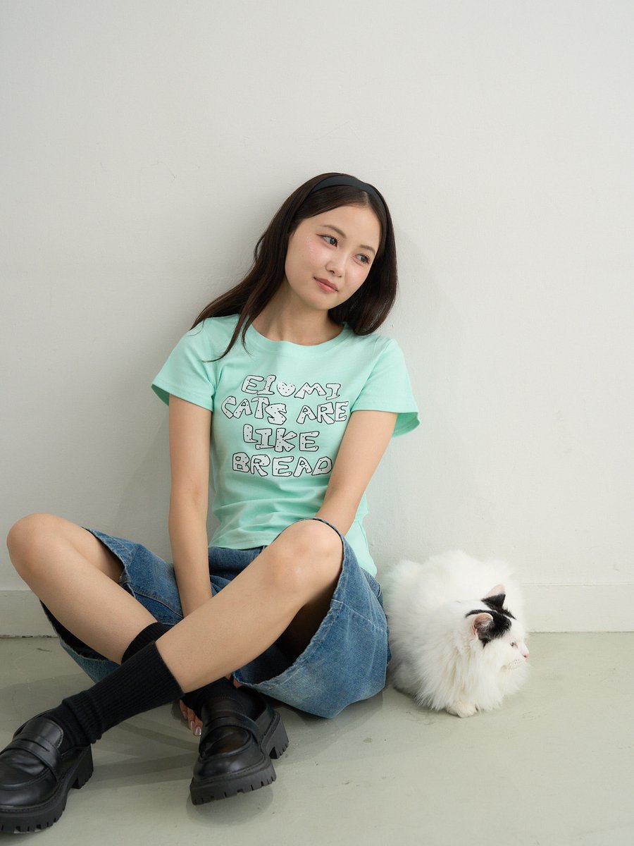 Uenui2's tweet photo. ★tomorrow 19:00-★
New release☘
■logo crop tee
color : mint / white https://t.co/2PdkO3O8PE