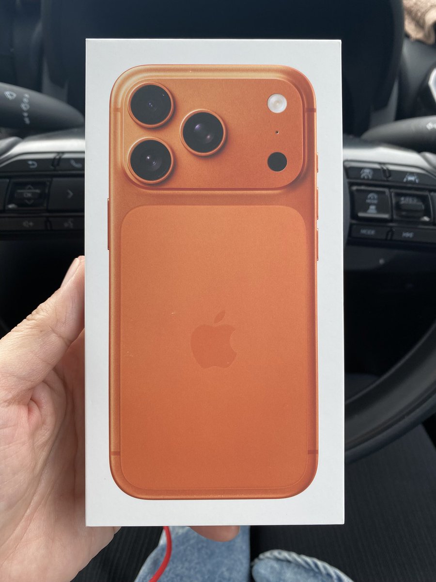 Uh2Cl's tweet photo. 買っちゃった＞＜
ちまちま設定中 https://t.co/cyTPSPB7F3