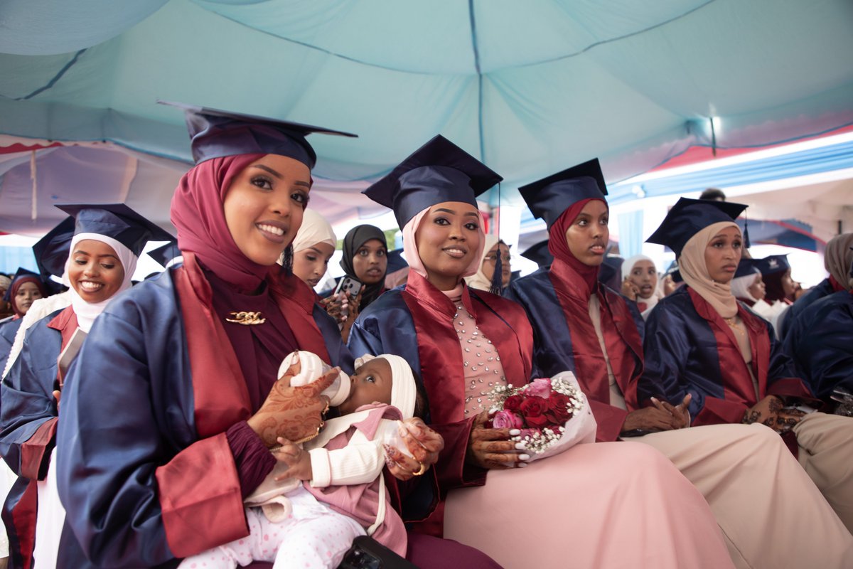 umutcagrisariii's tweet photo. Recep Tayyip Erdoğan Faculty of Health Sciences in Mogadishu, Somalia, held a graduation ceremony to bid farewell to its new graduates.

The ceremony, held on the university campus, was attended by Somalia’s Minister of Health and Human Services Dr. Ali Haji Aden, Minister of Culture and Tourism Abdifitah Kasım Mohamud, officials from the Turkish Embassy in Mogadishu, Somali Turkish Task Force Commander Sebahattin Kalkan, representatives of civil society organizations from Türkiye and Somalia, academics, students, and parents