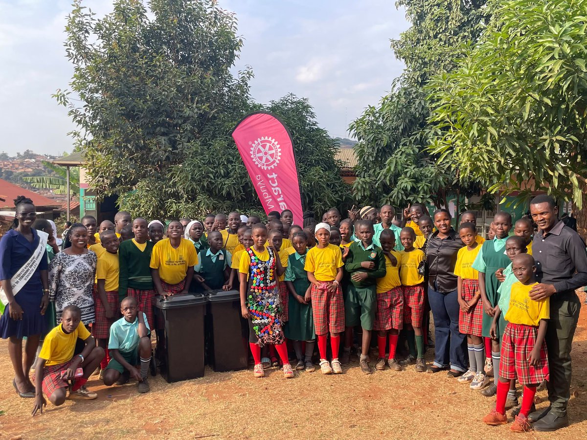 Rotaractmbuya's tweet photo. On 7th June, Rtc Mbuya began the “Create lasting impact” RI year by sensitizing the little ones at Youth Aid Primary School Mbuya on waste management. The reuse, reduce and recycle gospel was shared with a main motive of curbing climate change. #Rotaractlegacy #RotaryEyamba https://t.co/VgJTiDql8f