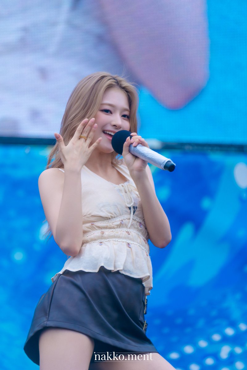 nakkoment's tweet photo. 260704 캐리비안베이 나경 HQ
#fromis_9 #프로미스나인 #이나경 #LEENAGYUNG https://t.co/CzQbFp9H2K
