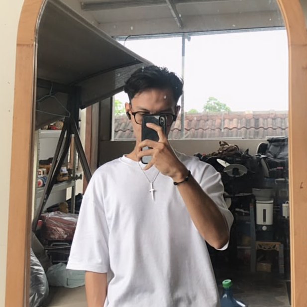 badgen1us_'s tweet photo. drop foto baju putih 🫵✨ https://t.co/3b6OrgPUJm