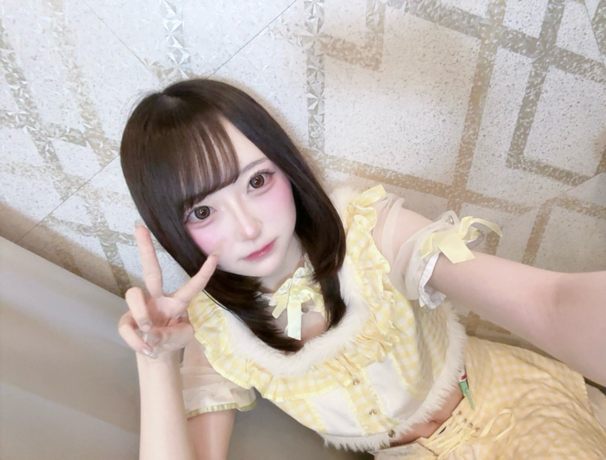 kaede_ramoon's tweet photo. 19-いんです！

前髪がまた伸びてきましたよーー
ど平日ですが会いに来てほしいです！
女の子6人！🖐🏻☝🏻️

お待ちしてます！

#愛知 #名古屋 #栄 #錦 #コンカフェ #ガールズバー #ガルバ https://t.co/6FJOuWPflb