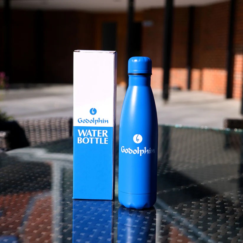 godolphin's tweet photo. π΅Stay hydrated in this heat with a Godolphin water bottle!βοΈ
Shop today at https://t.co/lNmHoz8mlC
#ShopGodolphin | #OnecolourOneteam | #WearTheBlue https://t.co/EiaDDZ9aDb