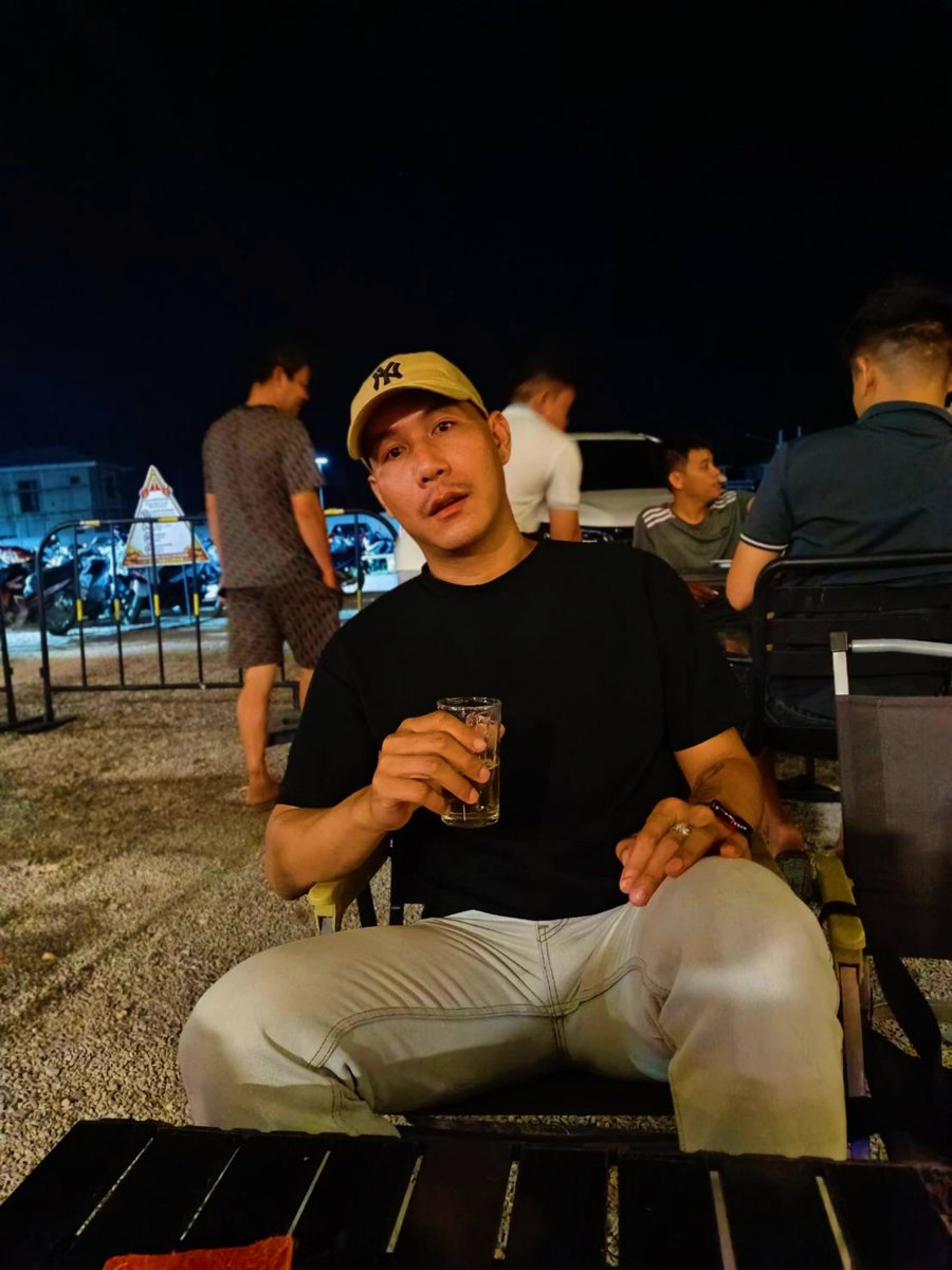 Boll_56's tweet photo. เอาชน 🥲 https://t.co/Jfmin4lNS8