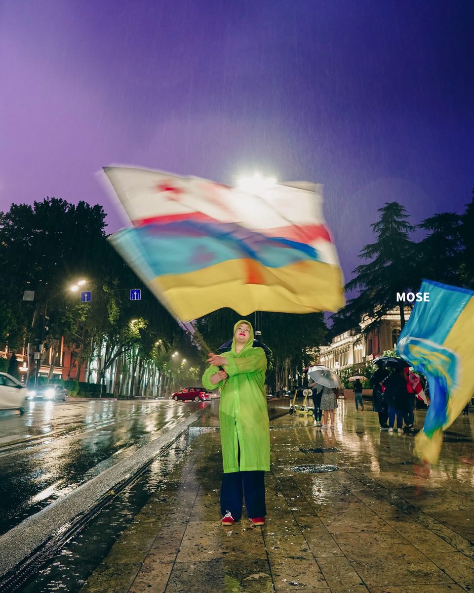 Mikiashvili_M's tweet photo. Last night was Day 587 of #GeorgiaProtests

People keep demanding new, free and fair elections, and unconditional release of all regime prisoners.

📷 MOSE https://t.co/wcEvmDxOYB