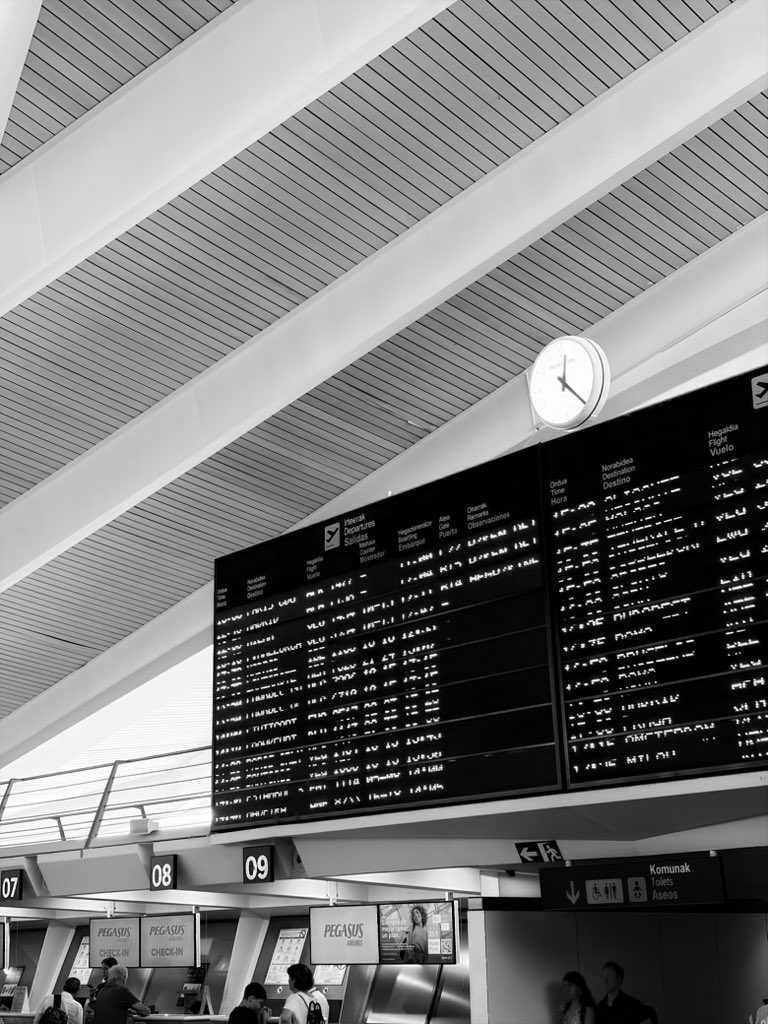 asiergmorato's tweet photo. 🛫 BIO -> LHR https://t.co/6tUSMsGx7w