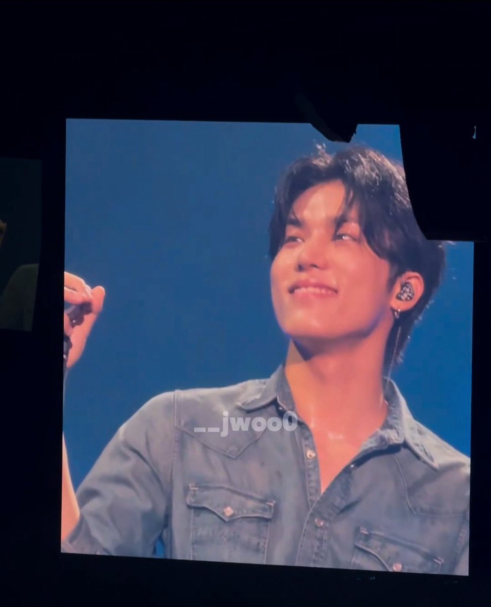 blups_c's tweet photo. His smile 🥹🤍

#트레저 #トレジャー #treasure
#박정우 #ジョンウ #PARKJEONGWOO https://t.co/J8EhoqKcBs