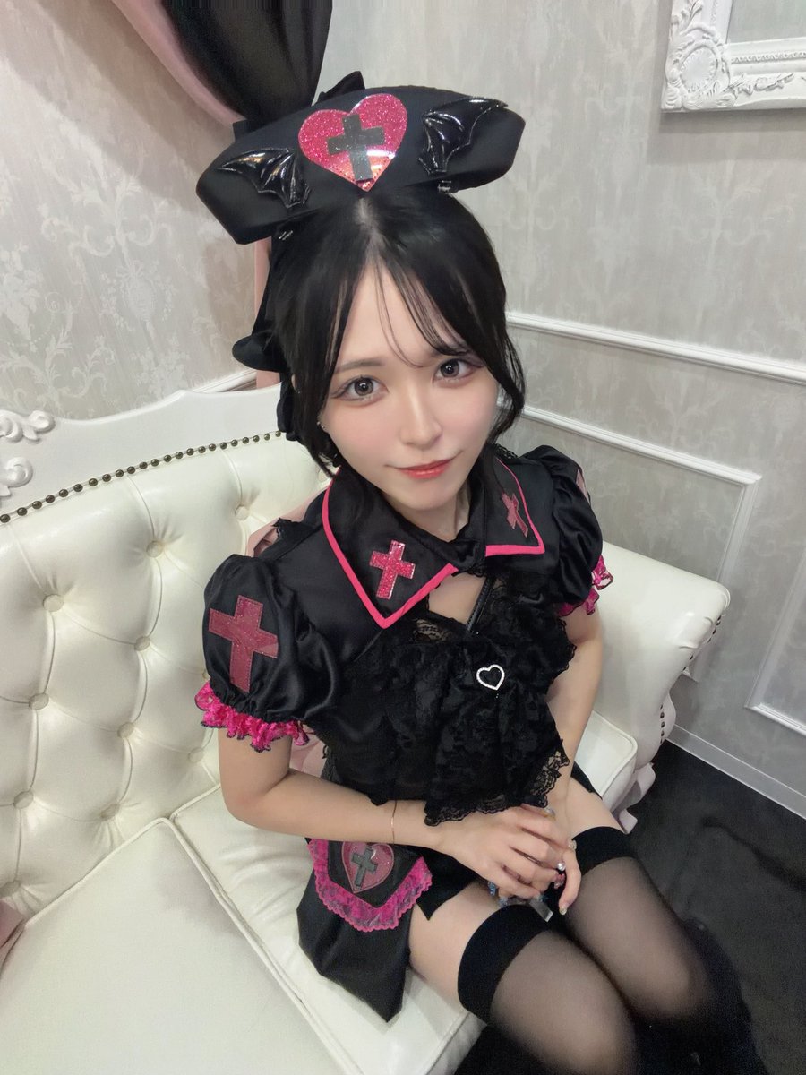 7se_Allure's tweet photo. 名古屋栄に7/18グランドオープン💐
カルテナンバー（@Karte_Number ）さんのレセプションにご招待いただきました💉

素敵なお医者さん、ナースさんにお出迎えしていただけて超たのしかった🧑‍🩰❗️
衣装体験させていただいたのでおすそ分け…🤍💉（ダイエット頑張ってよかった😅）
#名古屋コンカフェ https://t.co/JpRsnSnhvO