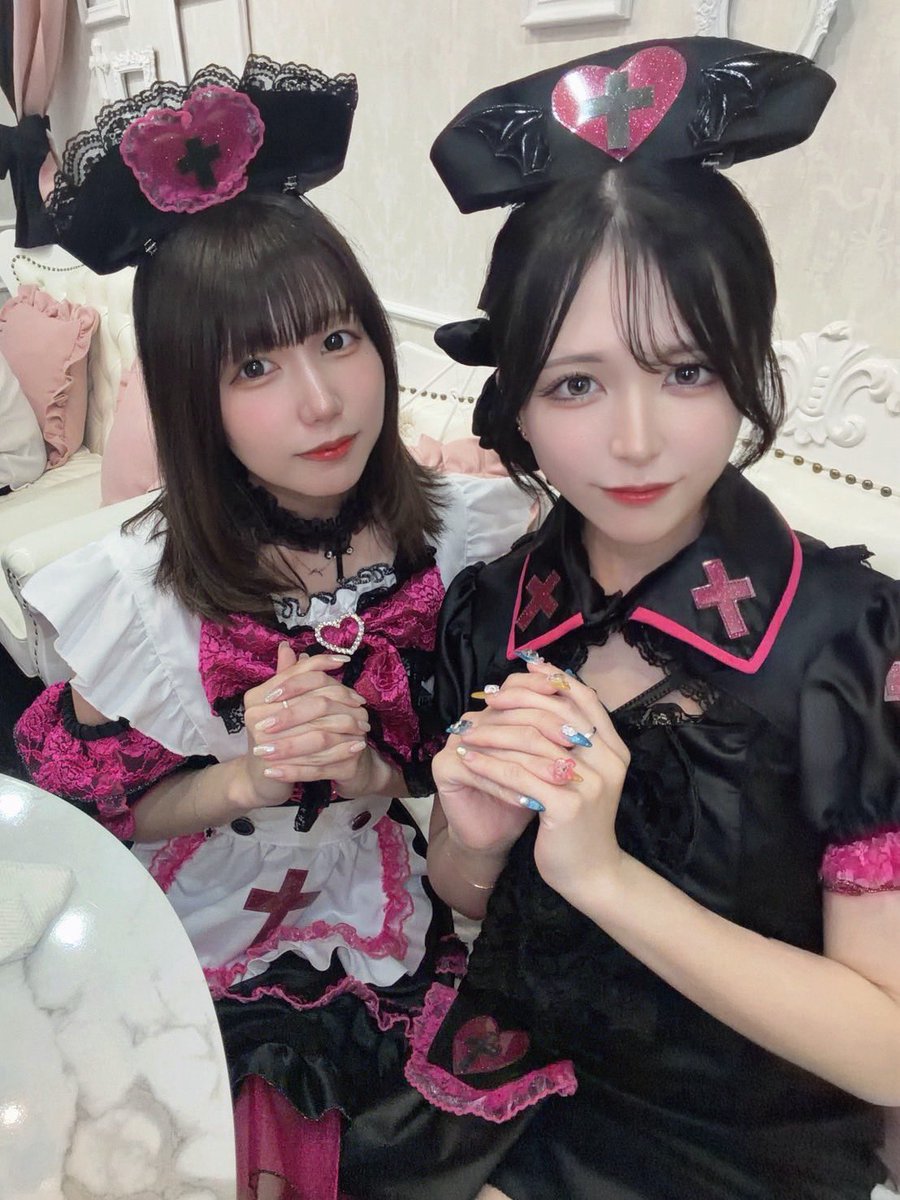 7se_Allure's tweet photo. 名古屋栄に7/18グランドオープン💐
カルテナンバー（@Karte_Number ）さんのレセプションにご招待いただきました💉

素敵なお医者さん、ナースさんにお出迎えしていただけて超たのしかった🧑‍🩰❗️
衣装体験させていただいたのでおすそ分け…🤍💉（ダイエット頑張ってよかった😅）
#名古屋コンカフェ https://t.co/JpRsnSnhvO