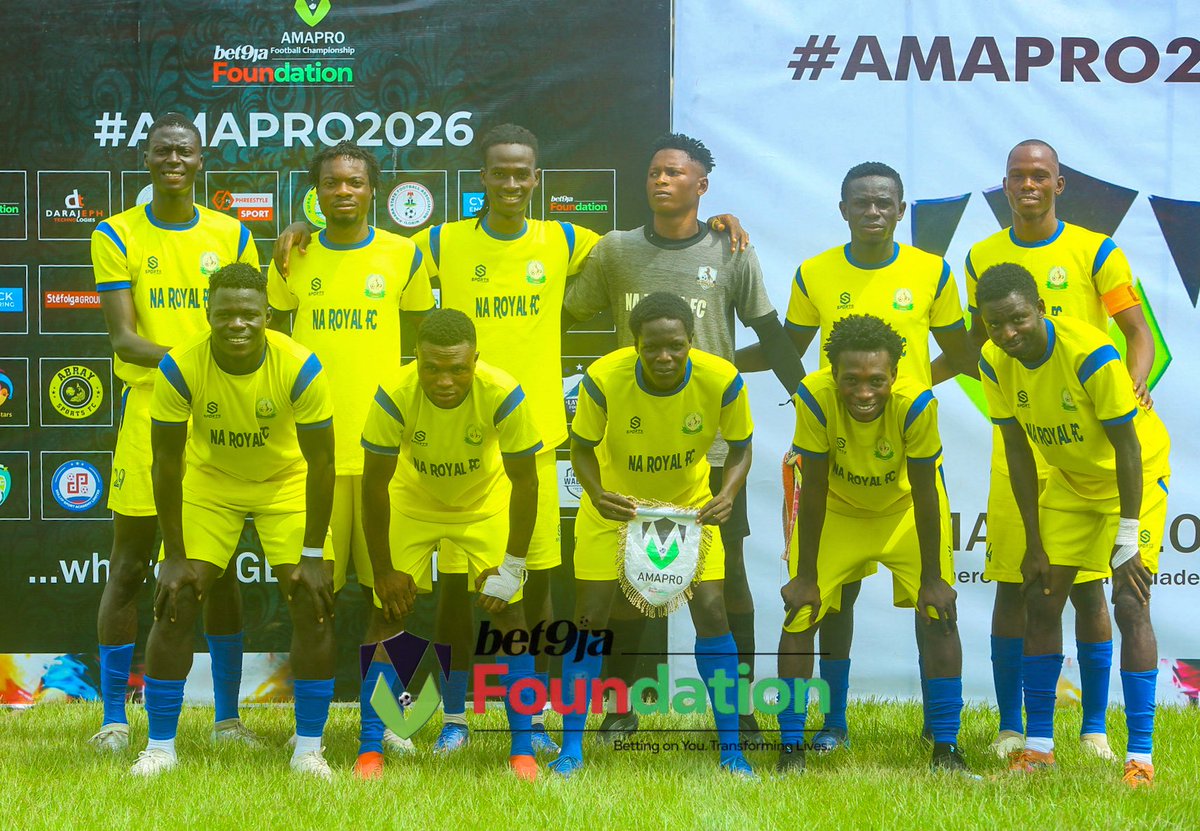 AMAPROOfficial's tweet photo. 7’ GOAL! HOP ahead.
A sumptuous free kick from Abdulazeez Adeshina beats everyone including Na Royal goalkeeper, Khalid Afolabi.
House of prayer 1-0 Na Royal.
Watch game live here
👇👇👇👇👇
https://t.co/KtxBGYS0pS
#Amapro26 #Bet9jaFoundation https://t.co/tujrlwuy3L