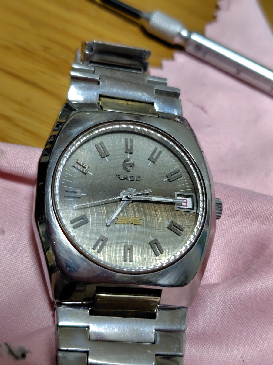 RADO 音叉時計 1月に電池交換したばかりなのにもう電池が切れた 電池は