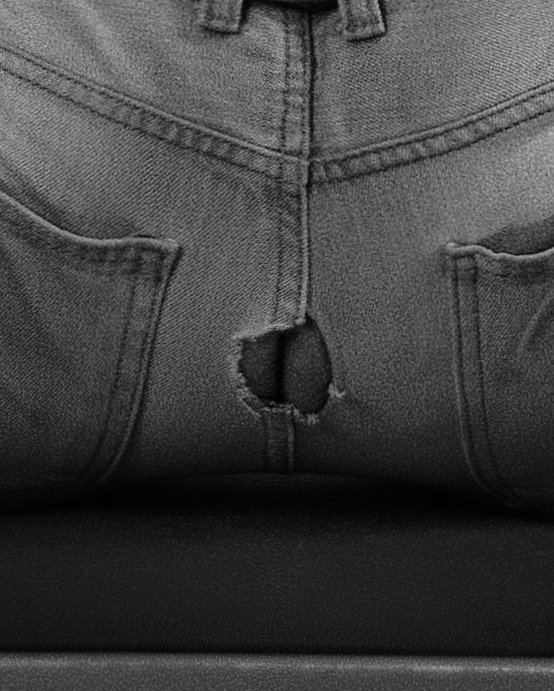HarryH000p's tweet photo. Dlakavo dupe = pravo muško ? 👀 #dadson #jeans #hairy https://t.co/nGYl7PAw5p