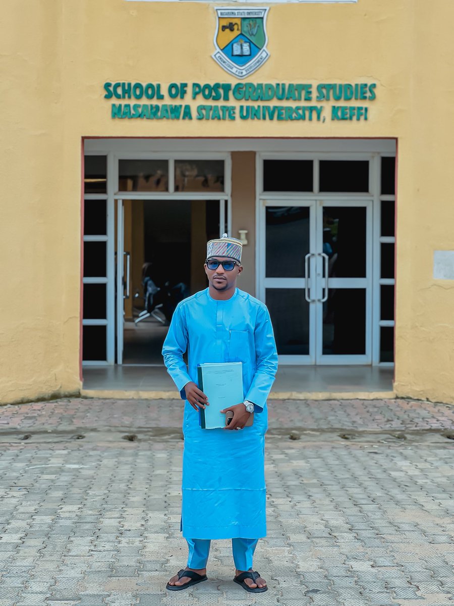 adam_alkafawi's tweet photo. Alhamdulillah! MSc defense done and dusted. Grateful to Allah for seeing me through this journey. 🎓 https://t.co/BYCpvvpK1W