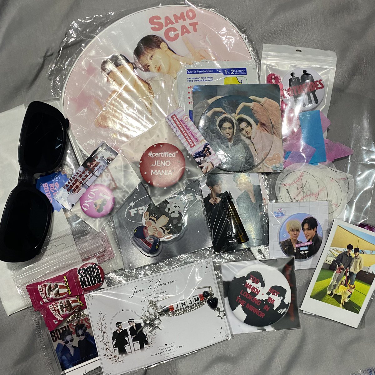 jenomyeonie's tweet photo. happy happy!! thank u so muchh for these cute freebies🥹💗 @celyongiest @jaeznest @jenotyl @pinkmatteID @chocofannylla @r_reveur @thebloomz_std @echanlew @jungshasa @nomiinstudio @gunsnrojes https://t.co/DoNSKllTwY