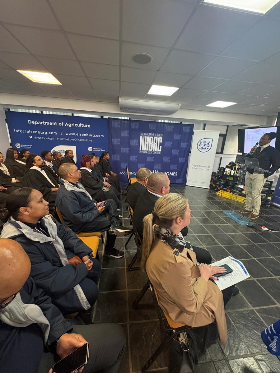 NHBRC's tweet photo. Together, we're empowering youth and building South Africa's future workforce.
#NHBRC #ProudToServe #SkillsDevelopment #YouthEmpowerment #TJEKATrainingMatters #FutureBuilders https://t.co/tUTZqdTMGT