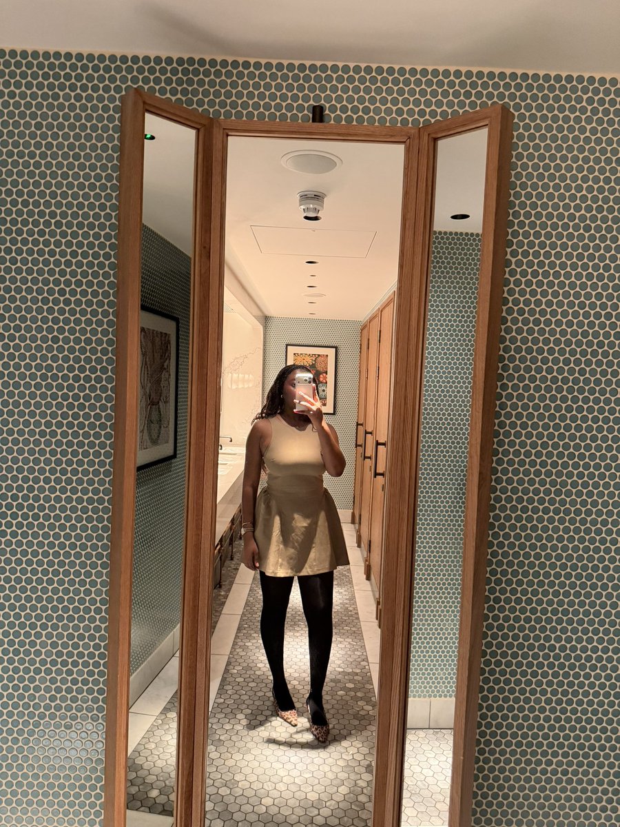 flowergyalxx's tweet photo. ~ 🤎🤎 https://t.co/BvrFCJFJvY