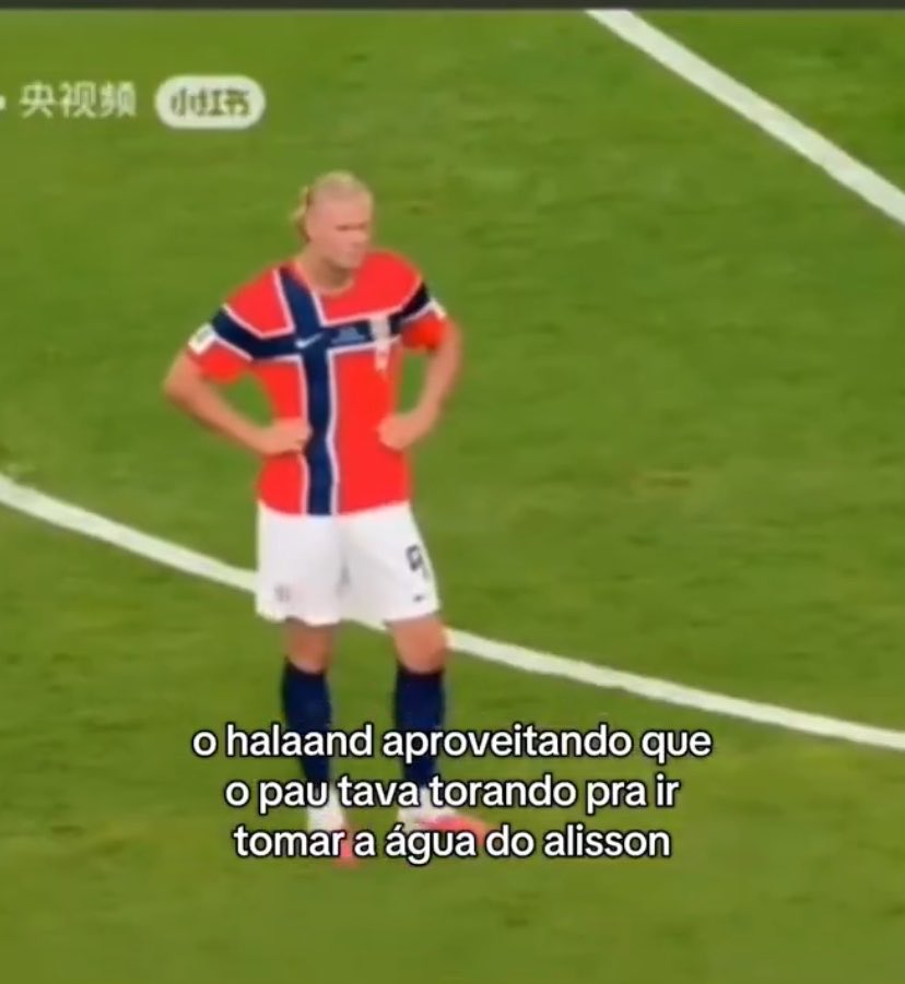 divainformation's tweet photo. @spursmengo Ele com essa pose observando e depois virando as costas tipo “quer saber de uma coisa? Não é por mim que se matem” https://t.co/569MizAccB