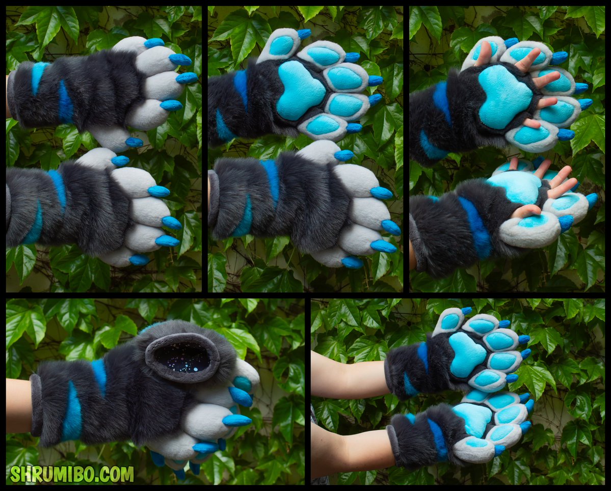 Shrumibo's tweet photo. Finished handpaws with fingers escapes for Voltage 💙⚡️

I had so much fun making these! Looove the colour combination on this pair and I really want to work with shorter furs again https://t.co/XeDTleAb67