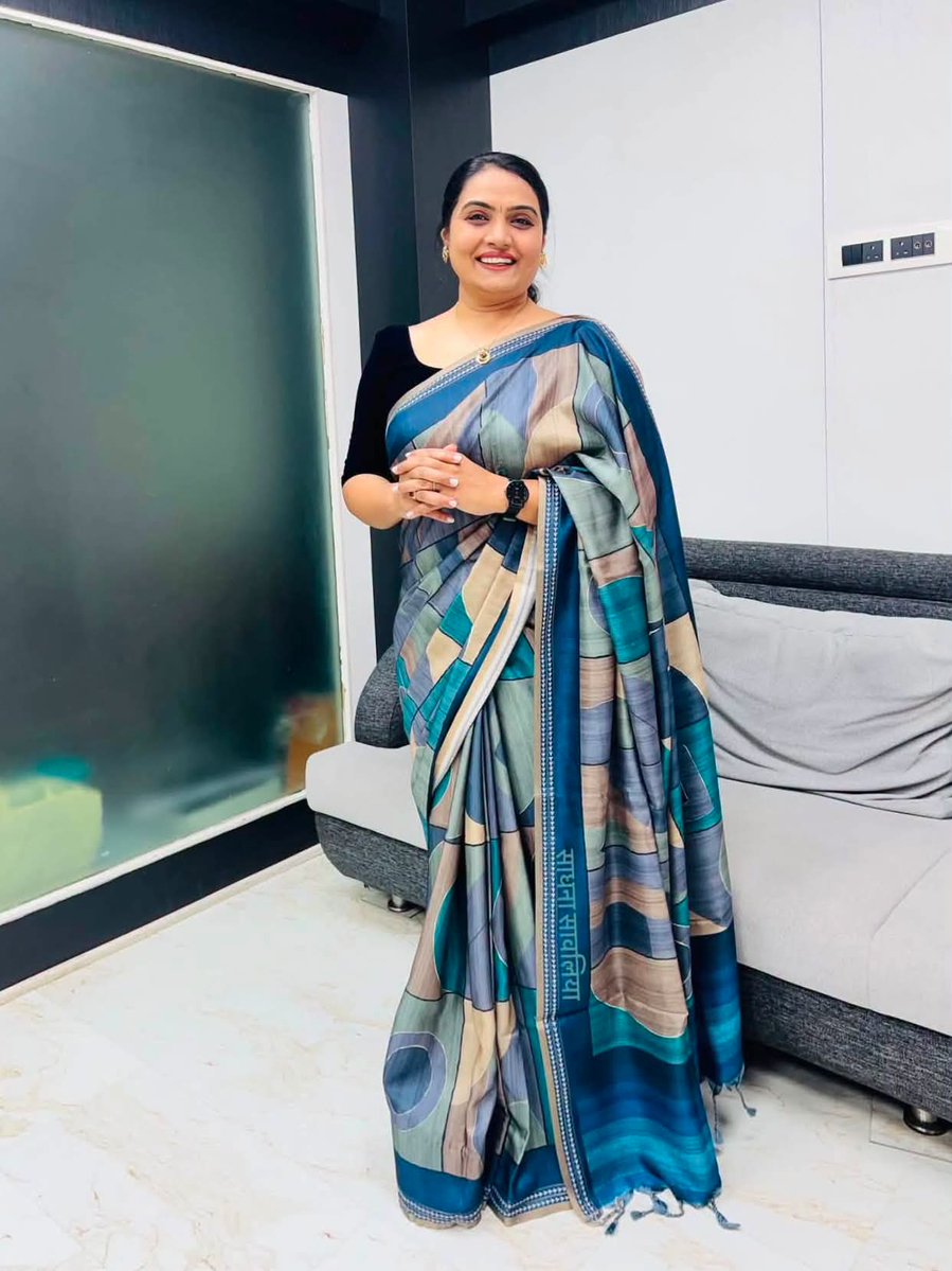 sadhanasavaliya's tweet photo. સવાર ની ચાય અને વડીલો ની રાય નિયમિત લેવી પણ ગરીબ ની હાય અને નવરા ની રાય ક્યારેય ન લેવી.
#sadhanasavaliya https://t.co/pzpMUrJo3Y