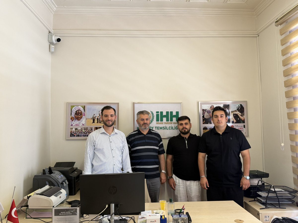 akgenc_kadikoy's tweet photo. Sivil Toplum ve Halkla İlişkiler Birimimiz öncülüğünde, Gençlik Kolları Başkanımız Ramazan Ataman ile birlikte İHH Kadıköy Temsilciliği’ni ziyaret ettik. Dayanışma ve ortak çalışmalar üzerine verimli istişarelerde bulunduk. Nazik ev sahiplikleri için teşekkür ediyoruz. https://t.co/DXXugfS96g