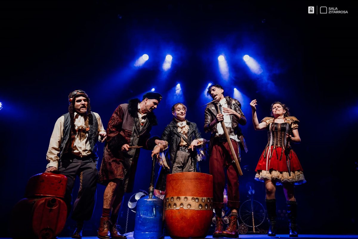 MuniRafaela's tweet photo. El Festival de Teatro de Rafaela 2026 detalla su programación. https://t.co/OlfQf4sdZ0 #RafaelaCiudad https://t.co/Dy8U8yuADr