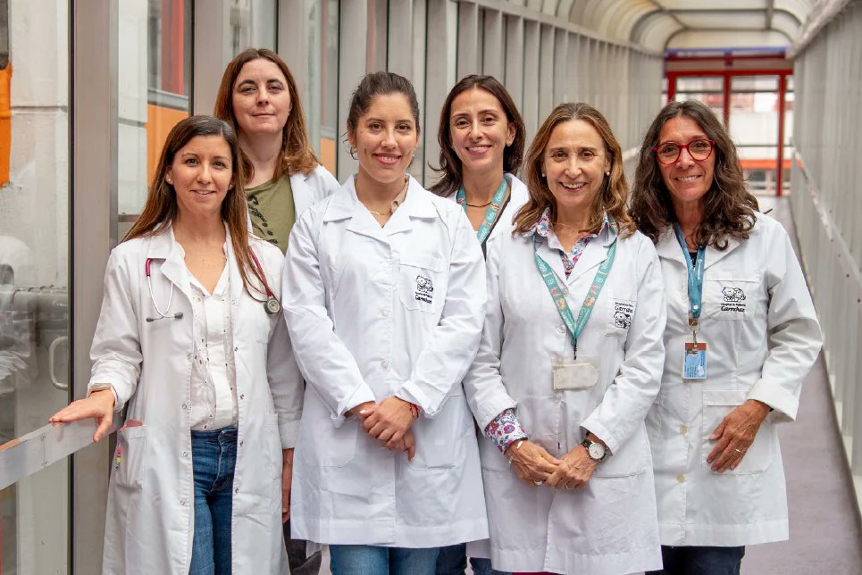 BlancaDios1's tweet photo. El servicio de endocrinóloga del hospital Garrahan recibio el premio Dr. JUAN J. HEINRICH por sus trabajos en las tiroides en pacientes con cáncer
Una excelente noticia que los medios no informan 
Felicitaciones https://t.co/Sbjxz22hSo