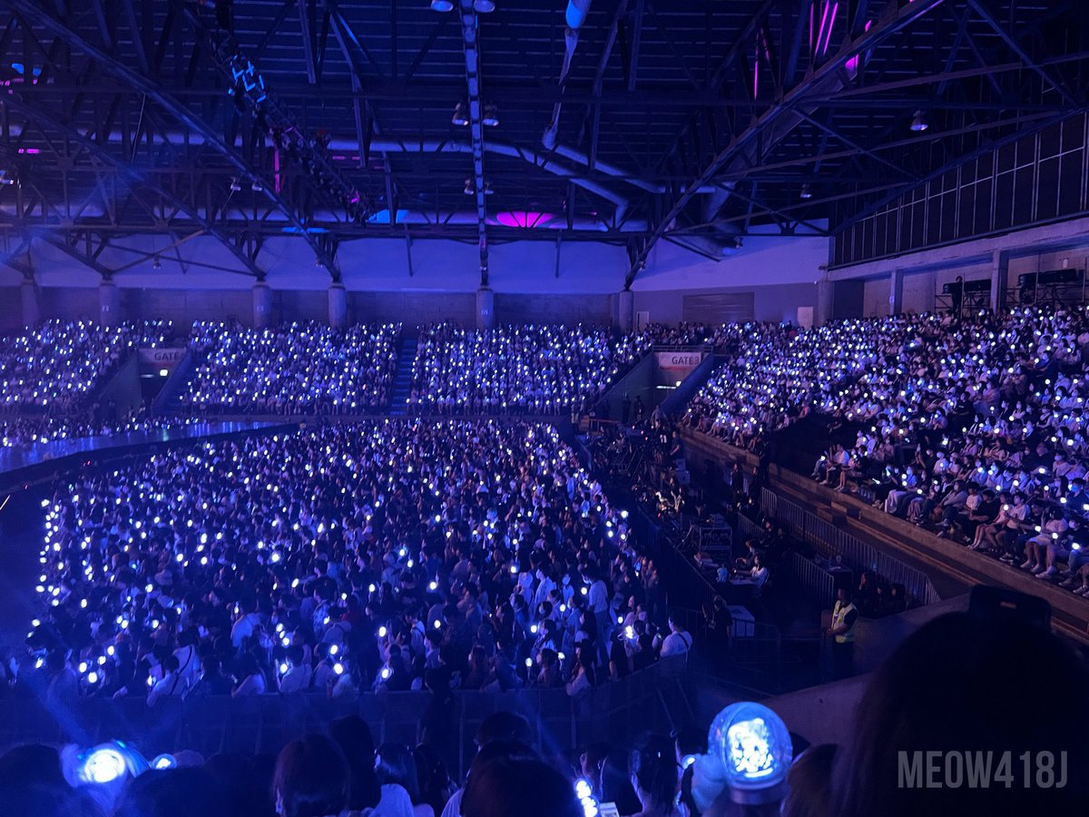 uriseokie_310's tweet photo. Tháng 11 này JanJingjing sẽ có fancon tổ chức tại Thunder Dome với sức chứa lên đến 3,500 khán giả 💖 Đây có thể nói là event có quy mô lớn đầu tiên trong sự nghiệp của JanJingjing nên việc sold out vé hay không sẽ khẳng định được impact cũng như tiềm lực của fandom để công ty cân nhắc các dự án cũng như hoạt động sau này cho hai bạn 🥺🙏🏻
NÊN LÀ NHẤT ĐỊNH PHẢI SOLD OUT NHÉ 🔥