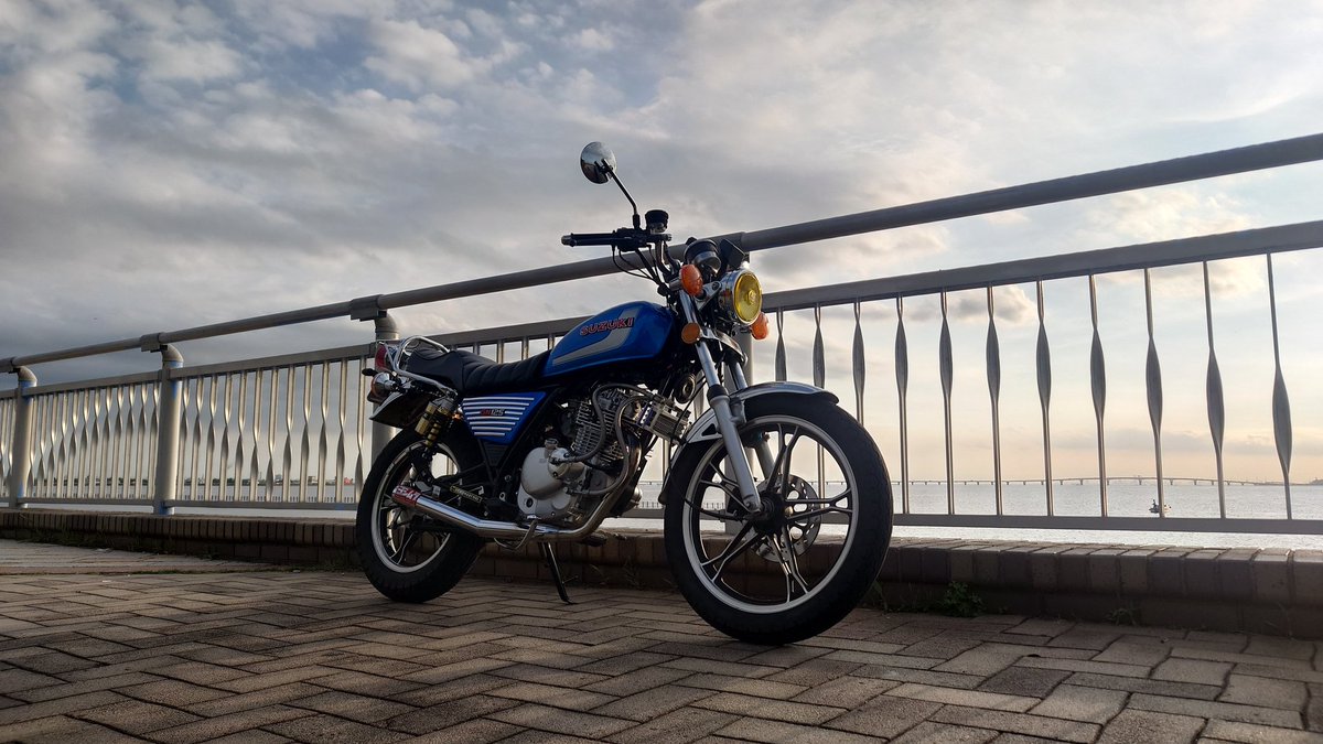 SHIR0_616's tweet photo. クソゲーのしょうもない出来損ないじゃなくて俺のバイク見てくれよ https://t.co/R40FY513Mr