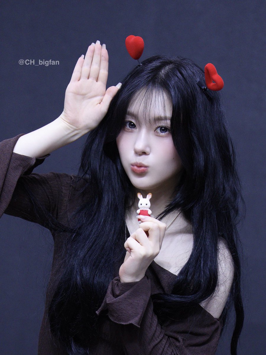 CH_bigfan's tweet photo. 𝐀𝐫𝐜𝐡𝐢𝐯𝐞

이날 메이크업이 자연스러운 느낌이라 정말 좋아🩷

#김채현 #CHAEHYUN #Kep1er #케플러 https://t.co/EHJNUYTXd3