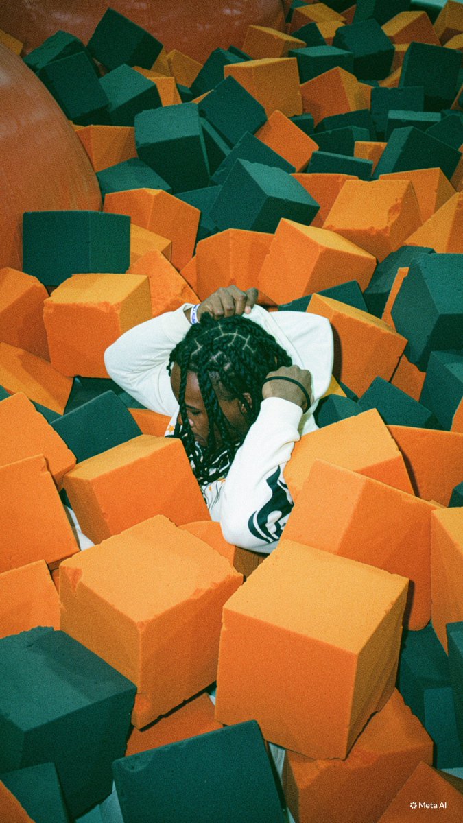 basketgodd1's tweet photo. Buried but not stress🧡 https://t.co/nPhvtxWzYG