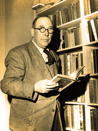 CLT_Exam's tweet photo. C.S. Lewis argued that every new book should be balanced with an old one.

He famously wrote, "It is a good rule, after reading a new book, never to allow yourself another new one till you have read an old one in between."

Lewis observed that every age has its own blind spots, and that older writers help us see the assumptions our own generation takes for granted.