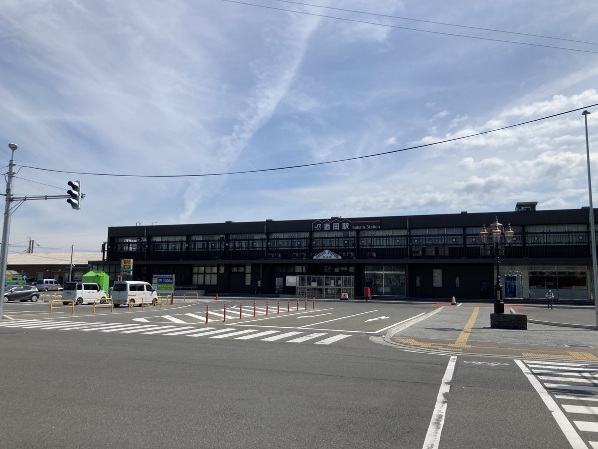umigawa1011's tweet photo. 今日は関西に戻りました

今回は飛行機
仙台空港から飛びました

酒田から仙台に2週連続で行くのは初めてかもしれない笑

仙台空港では最近飲んでなかったずんだシェイクを頂きました
やっぱうまいです😋

今回はピーチ利用のため関空へ
関空から南海で難波へ行き、難波から阪神電車です

#東北
#関西 https://t.co/X79YFwdqvX