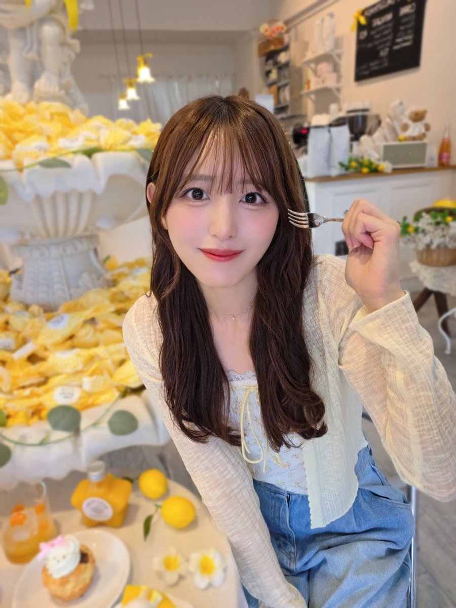 rio__DM's tweet photo. お姉さんと一緒にカフェ行きませんか？🍋🫧 https://t.co/6ZTWyy75WW