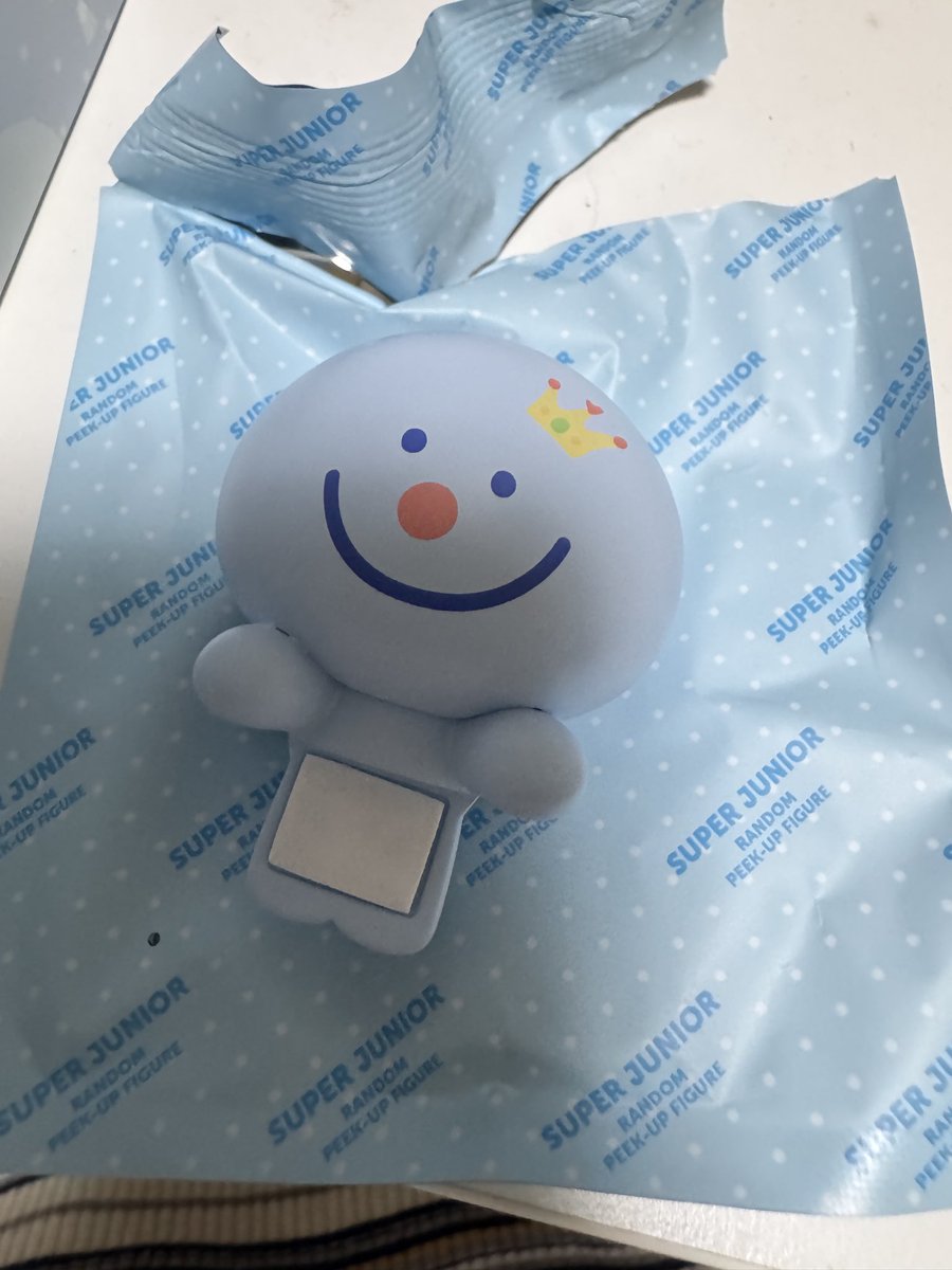 ants0824's tweet photo. 【交換】
SUPER JUNIOR - [20th Anniversary TOUR [SUPER SHOW 10] SJ-CORE in SEOUL] RANDOM PEEK-UP FIGURE
ランダム　フィギュア

譲:シウォン
求:イェソン　ウニョク（ヒョク）

郵送交換希望です。

 #SUPERJUNIOR https://t.co/WYKbzgjhwi