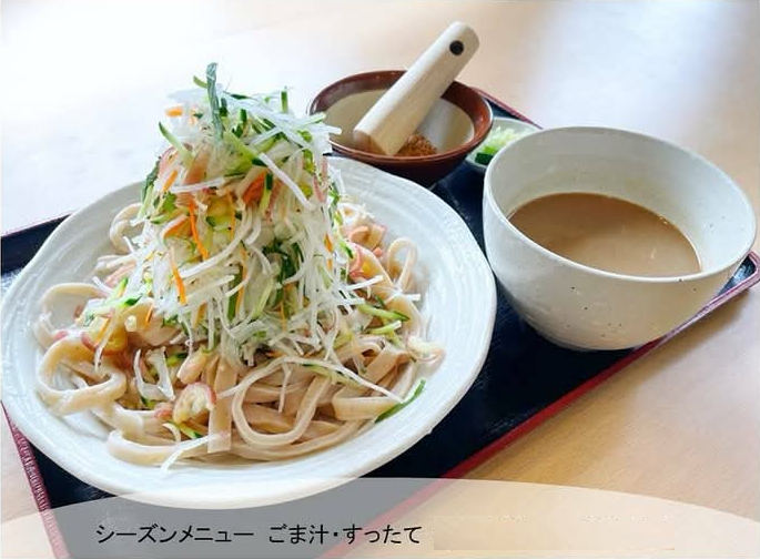 ShikiUdon's tweet photo. ■春夏シーズンメニュー
・いろは夏うどん
（柔らか蒸し鶏、れんこん、焼き油揚げ、レモン、マンゴー、特製酸味醤油味で）
・すったてうどん（味噌ごま汁）
（みょうが、大葉、きゅうり、大根他 たっぷり野菜とすりたてゴマ）

手打ちうどん 和（武蔵野うどん）
営業時間：11時〜14時半（L.O） https://t.co/YkX2Njgrzb