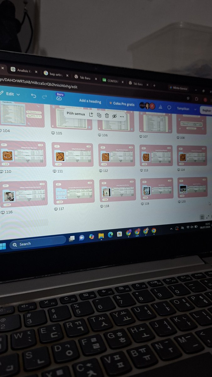 ilikeyudobin's tweet photo. Ngebut laporan bismul .... ngebut 2 hari eni https://t.co/Kd0DpiskQD