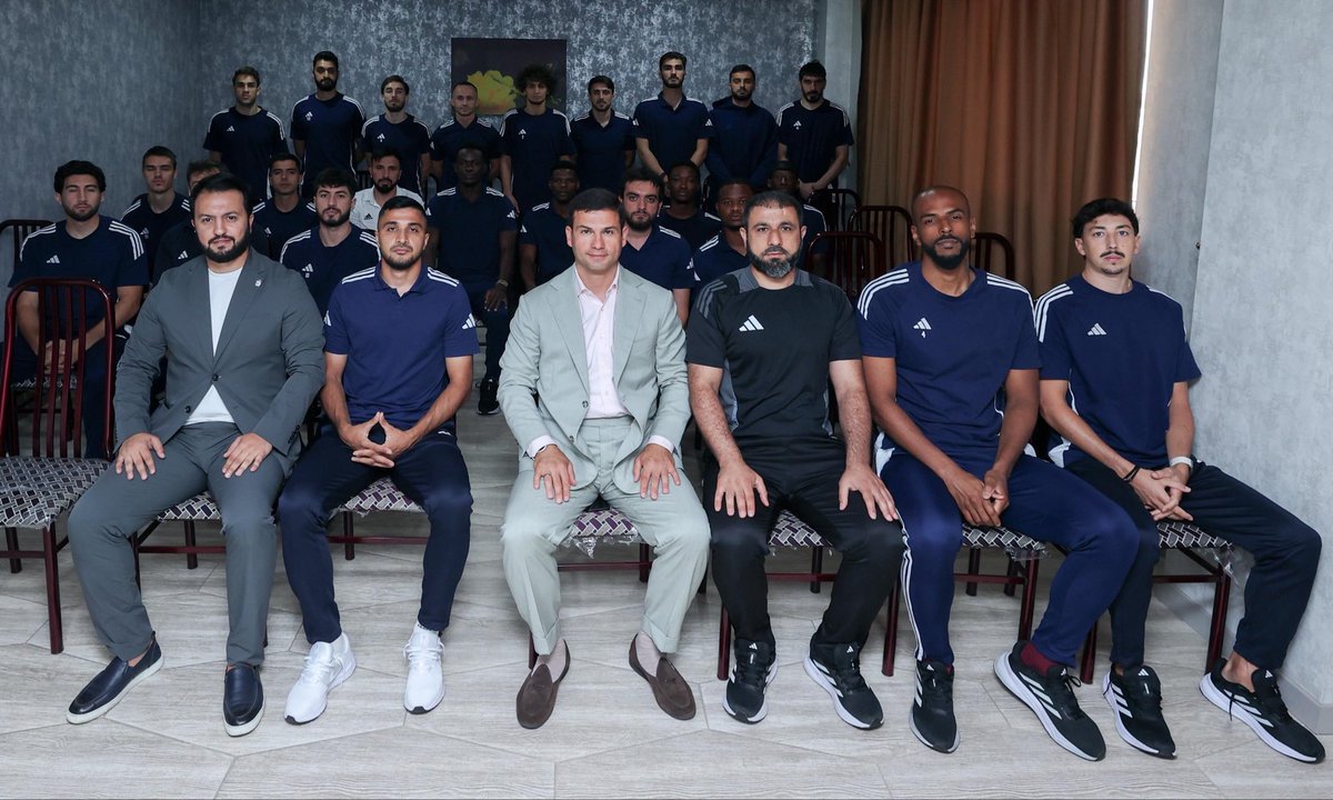 MammadovOrkh's tweet photo. Bugün UEFA @Conf_League da Avropa yolumuz başlayır. İnanıram ki, @ZirePFK meydanda əzmkarlıq, intizam və xarakter nümayiş etdirərək azarkeşlərimizi sevindirəcək. Futbolçularımıza və məşqçilər heyətinə uğurlar arzuladım.
Gəlin, birlikdə komandamızı dəstəkləyək! #ZirəİləZirvəyə💙🦅 https://t.co/SGqwZaq9Yn