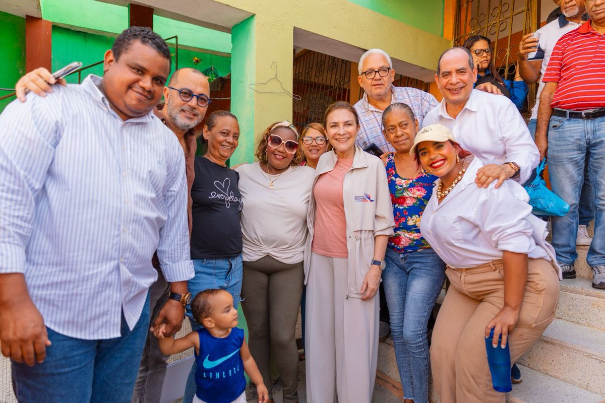 CarolinaMejiaG's tweet photo. En casa de Secundina siempre encontramos mucho más que una buena conversación: encontramos el cariño sincero de quienes han acompañado este recorrido con el corazón. 

Gracias por abrirnos las puertas de su hogar y hacernos sentir como en casa. Son esos detalles los que hacen inolvidables cada uno de estos encuentros.