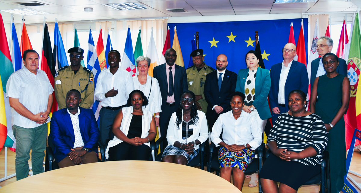 EUinUG's tweet photo. Our 🇪🇺 Deputy Ambassador @GuillaumEUG was delighted to officiate at the event, alongside 🇫🇷 Ambassador to 🇺🇬 @VLJMLeroy, 🇦🇹 Head of Mission @Dr_KatjaK, envoys representing Germany, the Netherlands, Italy &amp; Spain, together with @Educ_SportsUg Commissioner Mr Muzamil Mukwatampola. https://t.co/B9SUmAWtJ3