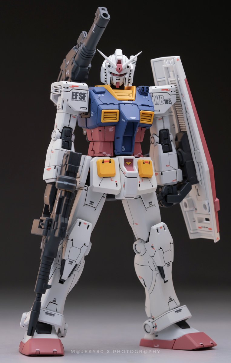 majeky80's tweet photo. #ガンダムの日 https://t.co/85Jbh1iwZs