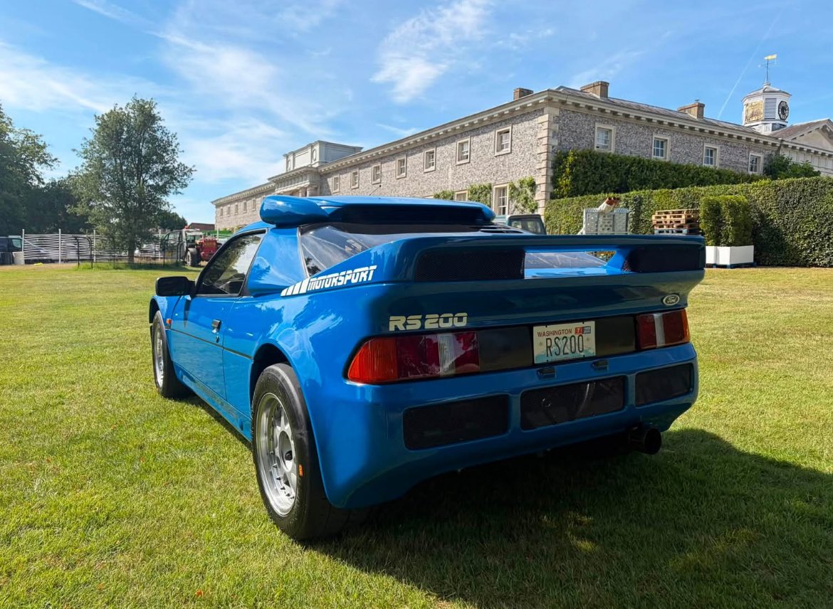 WRCPAST's tweet photo. 🇬🇧 Ford RS200S Evolution 

1 of 24

Only 2 built in blue and this is the only surviving one.

🇬🇧 2026 Goodwood Festival Of Speed

Steve Rimmer, the founder of the DirtFish Rally School, is a well-known rally enthusiast and collector who has owned and presented significant examples of the Ford RS200.

Notably, he has this RS200 EVO S (a very rare variant, with only about 24 built) at prestigious events such as the Goodwood Festival of Speed. 

This particular car, which is one of the few finished in blue, has been a centerpiece of his collection and is frequently showcased for its historical importance in the Group B era. 

While the standard RS200 was already a formidable machine, the Evolution models featured a bored-out 2.1-liter version of the Cosworth BDT engine, upgraded suspension, and improved brakes. 

Depending on the tune, these cars could produce 600bhp or more. 

This car is at the festival this week. 

📷 BGM Sport 👏🏻👏🏻

#cars #wrc #ford #motorsport