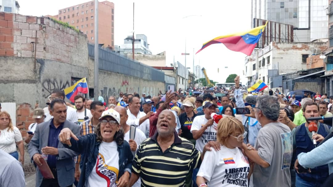 LordIvanCanas's tweet photo. Por una Nueva Venezuela! Libertad! ELECCIONES! https://t.co/lHkvx9bnWs