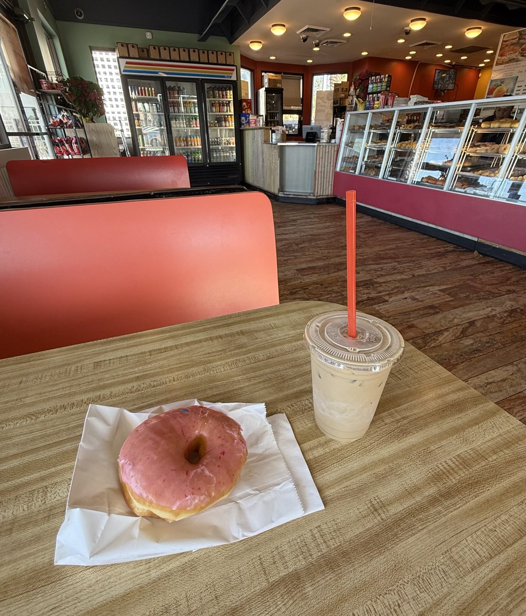 フェニックスのこのレトロなドーナツ🍩屋さん覚えてますか？ 絶対また