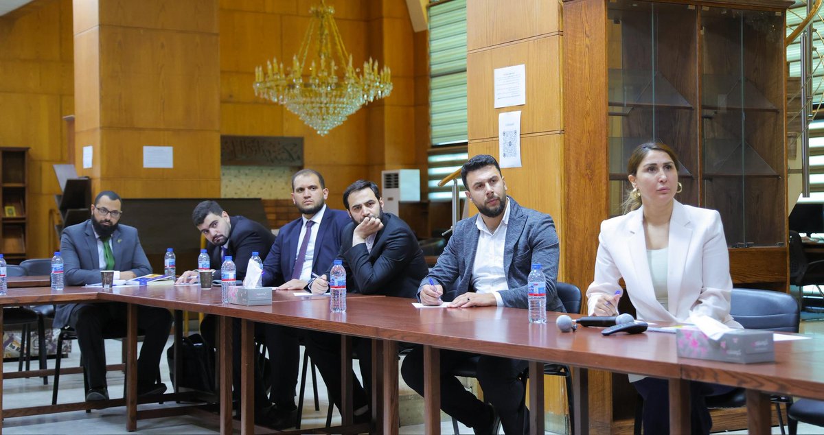 SYDiplolnst's tweet photo. أقام المعهد الدبلوماسي في وزارة الخارجية والمغتربين محاضرة عبر تقنية الاتصال المرئي بعنوان "الدبلوماسية الوقائية"، قدّمها البروفيسور خالد صوفاني، مدير برامج (EMBA) ومدير مركز الاقتصاد التدويري في جامعة كامبريدج، بحضور عدد من كوادر الوزارة https://t.co/RvrNCs35F8